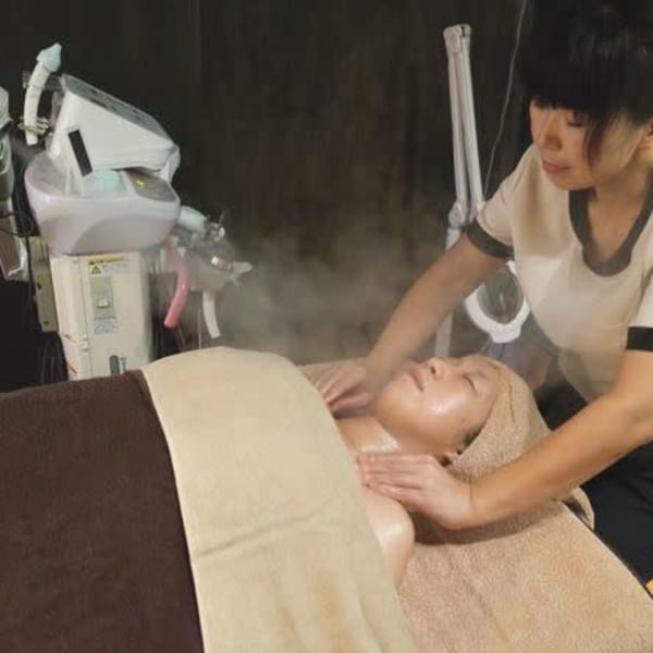 オーガニックアロマオイル<イブテーラー>フェイシャル&ボディで心も身体も癒されスッキリ♪♪|ハナブルー