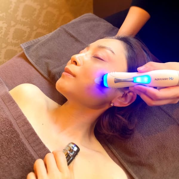 毛穴の黒ずみ、ざらつきを根こそぎ吸引!ツルツルな鼻、頬、あごに☆|Calme et Compose'