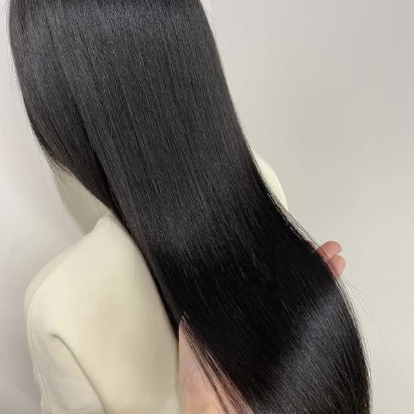 縮毛矯正・ストレートが得意なサロン|est-r.Fukuoka【福岡博多店】