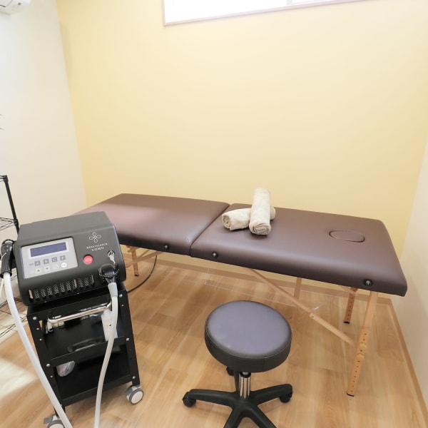 オススメ☆【両うで脱毛】肌への負担を抑えた施術で気になるムダ毛から解放されましょう！|脱毛サロンすみれの花