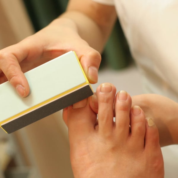 <メンズ専門ネイルサロン>第一印象UP◎ビジネスシーンのイメージアップにはネイルケア!!|Men’s beauty -TONY-