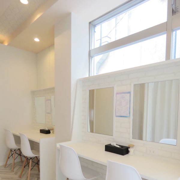 可愛い仕上がりに♪【1カラーorラメグラ】シーンに合わせて☆オシャレに美しく指先・足元を演出します♪|Tigre Eyelash&Nail 下通店