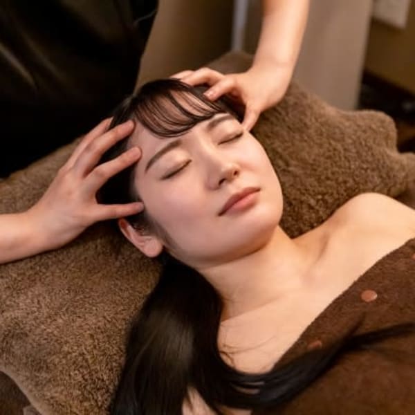 ◆ヨーロッパ式ヘッドマッサージ・ドライヘッドスパ◆頭をリラックスさせませんか？|Exquisite Esthetic Relax Salon