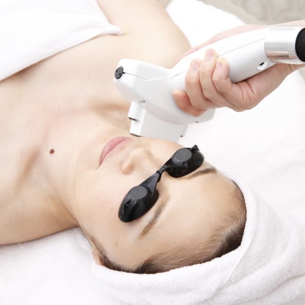 【ベーシック フル】初めての方やマシンが苦手な方にオススメのフェイシャルメニュー！|リュシエール