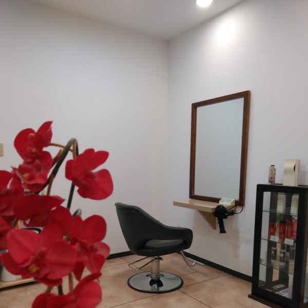 《ダメージレス》オフィスでもプライベートでも自然に馴染む色味に♪あなたに似合うカラーを☆彡|Hair room Deex