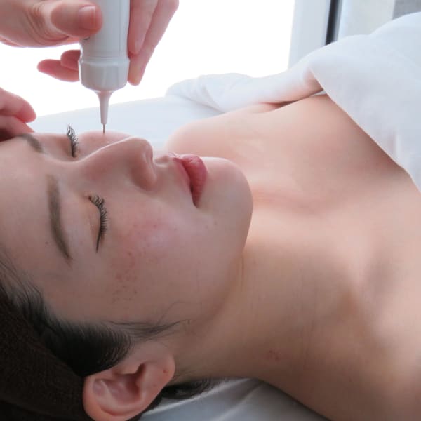 【シミしわ改善専門エステ】です。シミしわにお悩みの方、ご相談下さい♪|目元ケア女性専門フェイシャルサロン eyeleap 銀座店