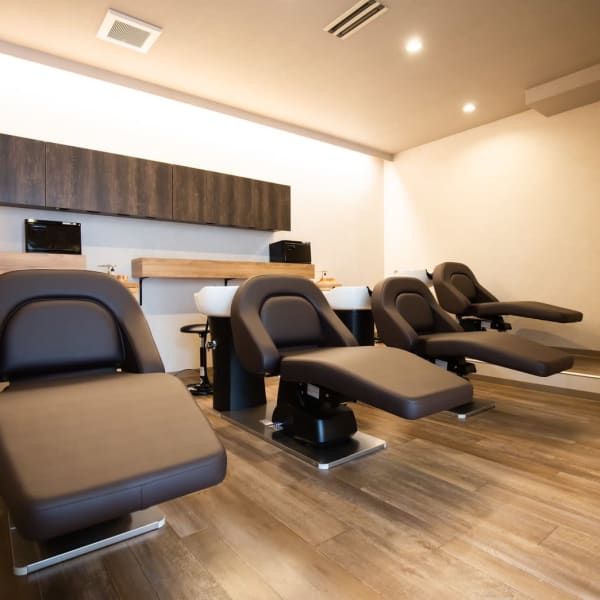 【超炭酸ヘッドスパ［15分］】自慢のヘッドスパ◇頭皮環境を改善して、清潔な髪へと徹底ケアいたします！|verite2～髪質改善 ヘッドスパ～京成大久保