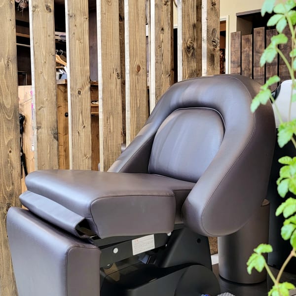 【髪質改善トリートメントや酸性縮毛矯正も是非♪】自然な仕上がりの酸性縮毛矯正は手触り最高&ツヤ髪へ◎|Bridge