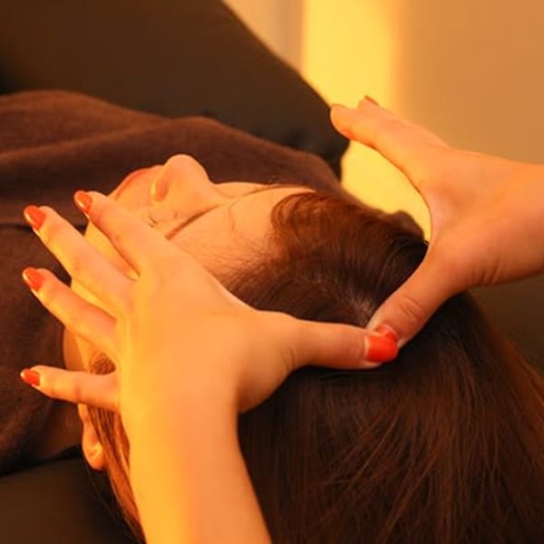 ＜デスクワークやゲームでも疲れに◎＞☆ヘッドスパ専門店☆クセになる気持ちよさをご体感ください！|ドライヘッドスパ まどろみ