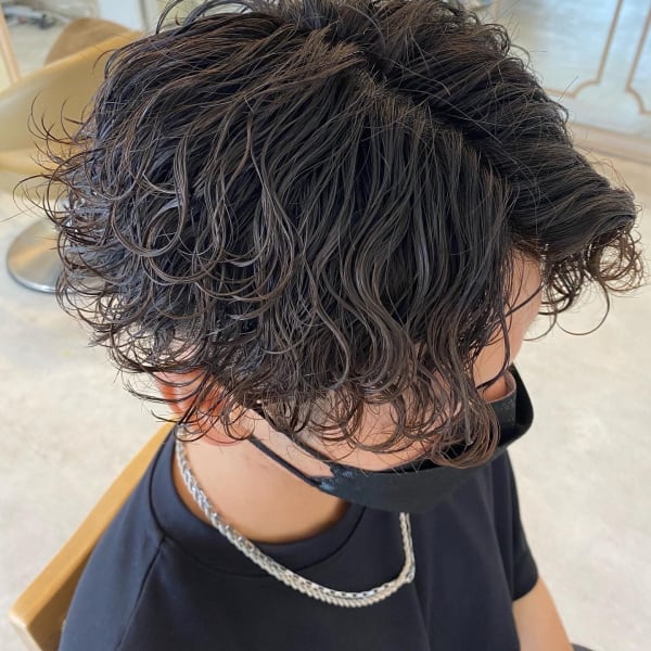 今話題の波巻きパーマ是非体験してみてください!|CREA 下北沢店