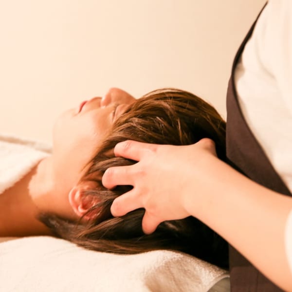 【メンズ歓迎】ドライヘッドスパ☆オールハンド☆クセになる気持ちよさをご体感ください！|タイ古式・アロマリンパ・ドライヘッドスパ マシェリ新浦安