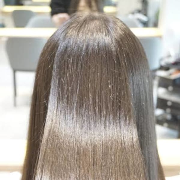 当店の髪質改善超音波トリートメントは、高価値なケア剤を使用し超音波アイロンでより浸透を促します✨|chancello HAIR-creation