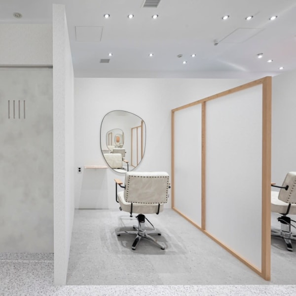 ＊＊ 全席個室なのでお子様同伴OK♪ ＊＊|全席個室美容室 Zina 千葉 髪質改善&トリートメント