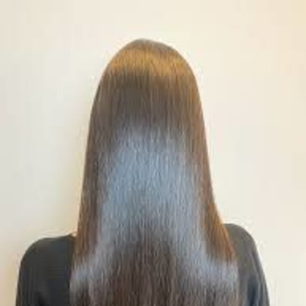 うるツヤになれる厳選トリートメントが自慢のサロン|ヘア＆メイク NEW★STAR！