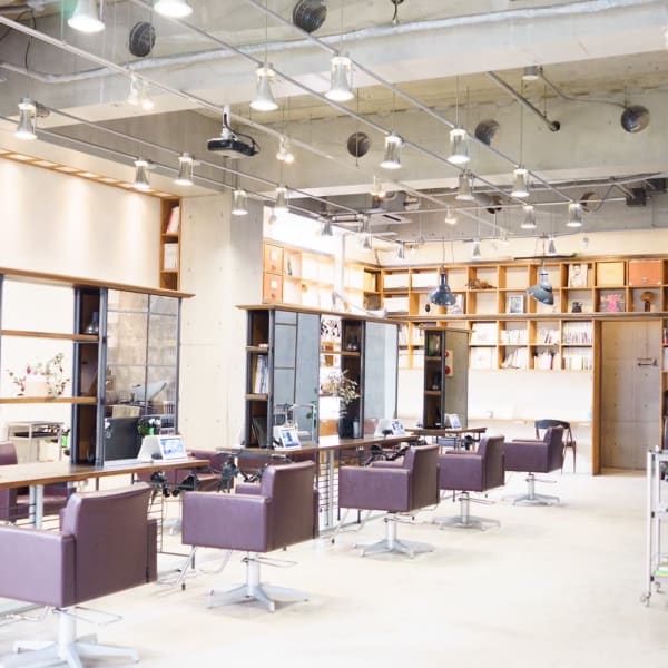 《 小顔カット★》再現性☆彡【フレーミングカット】磨かれたカット技術でワンランク上のヘアスタイルに♪|Door 代官山