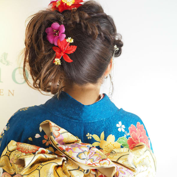 《卒業式袴着付け予約受付中》学生生活の最後に華やかな袴姿で、いつまでも想い出に残る特別な卒業式に◎|altino HAIR GARDEN 国分寺