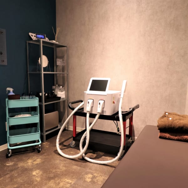 全身ツルツルピカピカ!【脱毛(セラピスト施術)】全身お好きな箇所OK(VIO・ヒゲ含む全身OK)|W Co