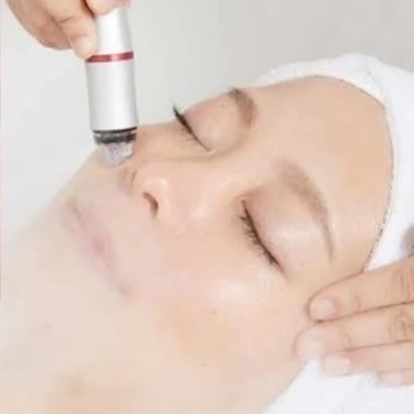 自分では取れない毛穴の黒ずみ!プロの技術で徹底除去！|【毛穴ケア&ハーブピーリング専門サロン】La Coquette ラ・コケット