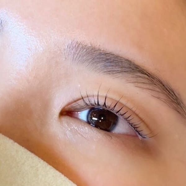 男性にも人気◎【アイブロウスタイリング】左右にバラつきがあるなどのお悩みの方にオススメ♪♪|Alushe エルア店【まつエク/まつ毛パーマ/パリジェンヌ】