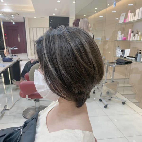 白髪ぼかしハイライトで白髪を美しく楽しむ|FACE。伊勢原