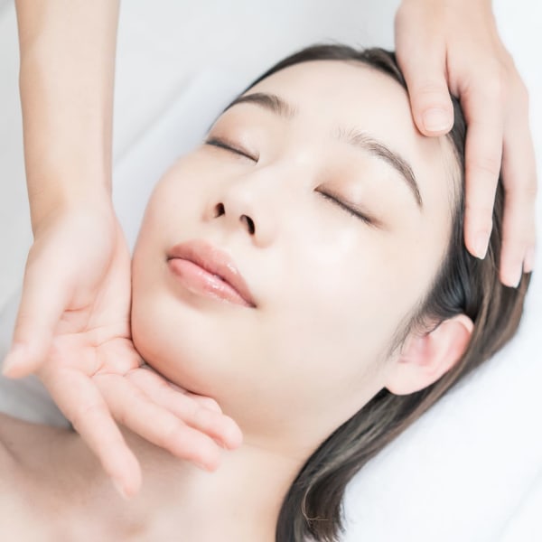 毛穴の様々なお悩みを徹底肌質改善！|痩身&肌質改善専門店【Re.terna-リテルナ-】