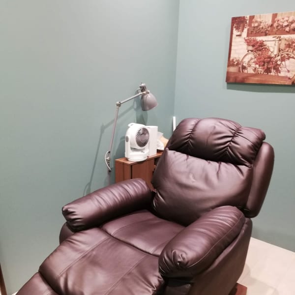 メンズもOK！！【パーフェクト眉コース】1回の脱毛でお手入れが楽々に♪♪|LASH&BROW PORTE269 あやめ池店