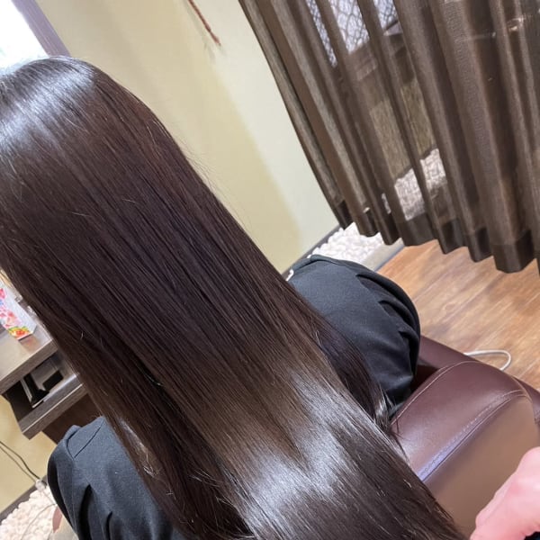 【ダメージにお悩みの方】艶感カラーの最高峰GLTカラーは《髪質が変わる》毛先までしなやかなツヤ|HAIR DESIGN + GOLDEN ROCK