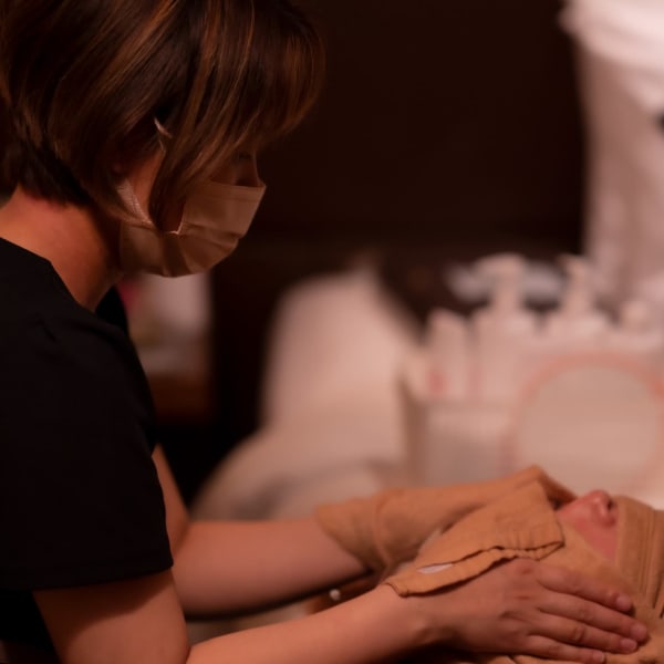 リラックスしながら痩身効果。ブライダルにもおすすめです。|Moana beauty studio