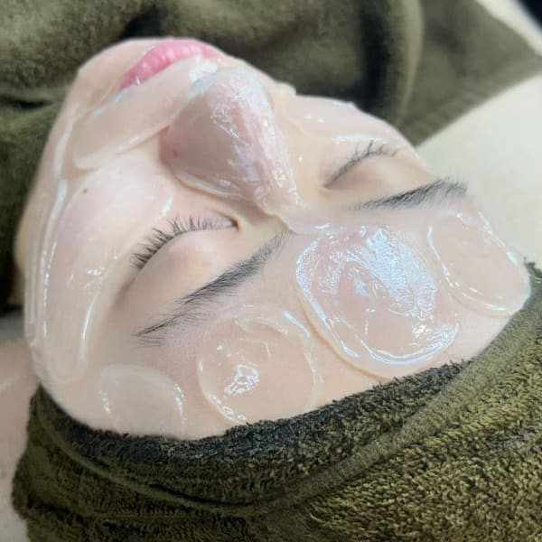 産毛も角質も除去しながら憧れのツルツル肌に!【潤艶WAX】美容液成分配合|GRACE