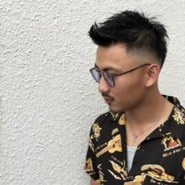 カッコイイメンズカジュアルがオススメ!スキンフェードやフェード、メンズパーマも是非♪|Beauty Resort AKAHIGE