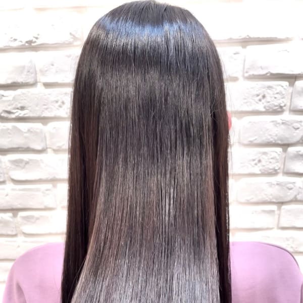 《髪質改善ストレート》スタイリングに時間のかかる髪にサヨナラ!自慢のストレートヘアが叶う♪|ICH・GO本郷通り店