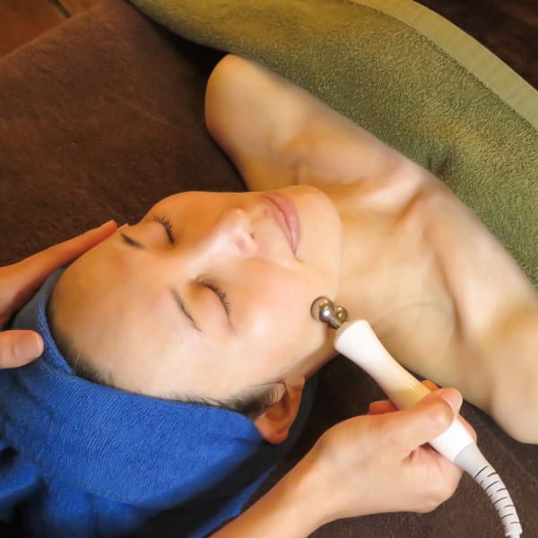 フェイシャルメニュー多数！毛穴の汚れやくすみ、乾燥など、お悩みに合わせたケアメニューをご提案。|小顔サロン ラ・キュート（LA-9TE）