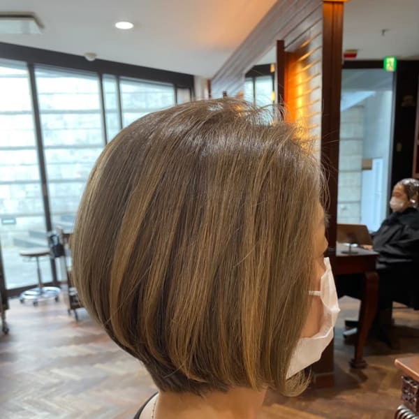 白髪を生かしてハイトーンカラーに|INSOLITE BEAUTE