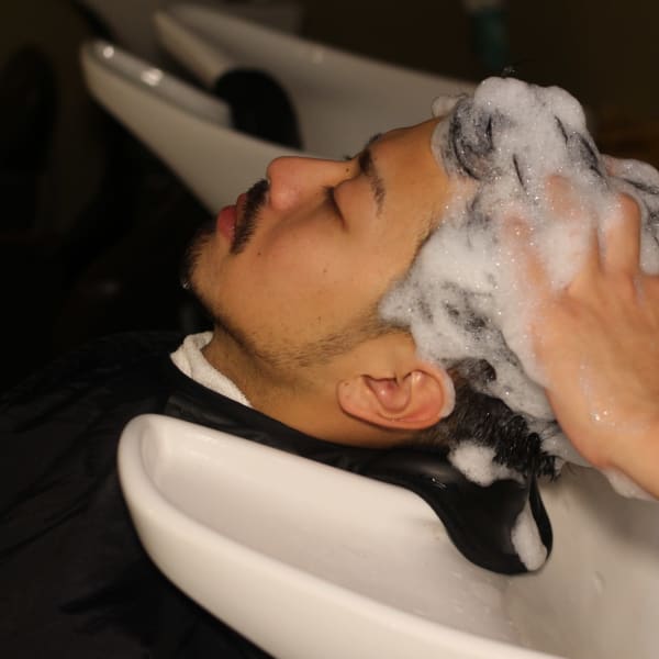 《癒し効果★大★》頭皮ケアでスッキリ♪いつでも清潔感のあるヘアをご提供いたします！|barbershop  KONG