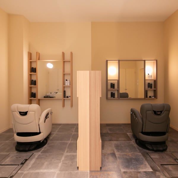 《うる×ツヤ☆》良質な薬剤を厳選◎こだわりトリートメントで潤いあふれる艶やかヘアへと仕上げます♪|AHL creation