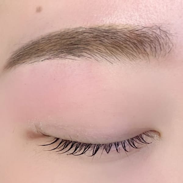 眉毛で印象の8割が決まる！大人気【眉毛WAX脱毛】|More&More