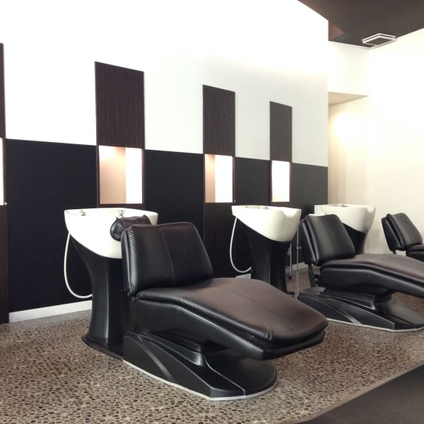 指通りなめらか◎【激選トリートメント】毛髪の内側から補修!潤いあふれる艶やかヘアへと仕上げます♪|Selene