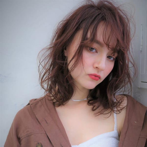 【特殊デザインパーマ】しっかりシルエットのワンカールやふんわり揺れる愛されカールも自在にデザイン♪|My jStyle by Yamano 千葉駅前店