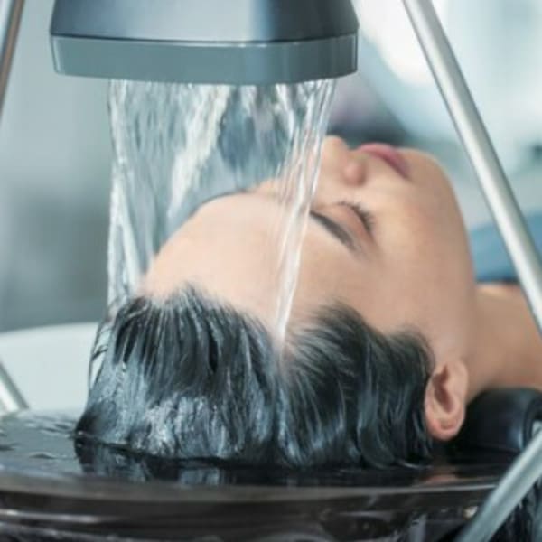 《頭皮スッキリ》【整体ヘッドスパ】自慢のヘッドスパ◇頭皮を清潔にして上質ヘアへ丁寧にケアいたします！|GLAD hair&spa