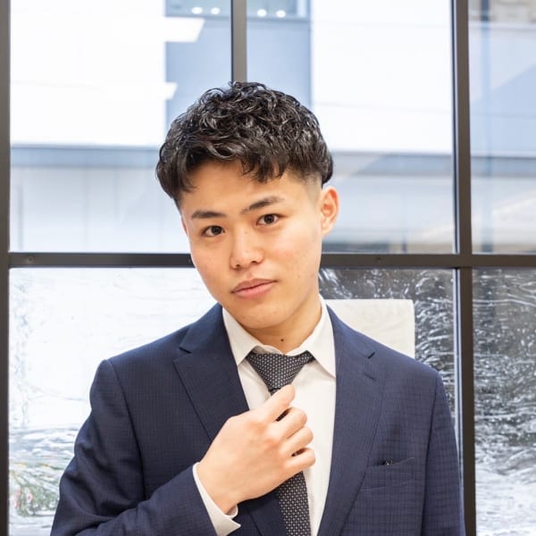 平日10:30〜20:00仕事終わりからでも○カットコース3850〜|銀座マツナガ 有楽町店