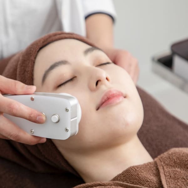 若返り・肌根本からケア／肌質改善コース　美容皮膚科医監修エステ|PLBsalon makana