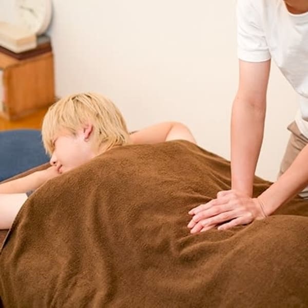 男性も女性もOK★プチドライヘッドスパで自律神経を整え、心も体もスッキリ♪ |メンズ脱毛&整体 359 Little Bourke 桜木町