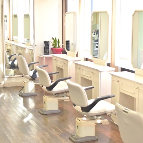 《うるツヤ》【高級ケラトトリートメント】厳選★トリートメントで潤い◎質感◎ツヤツヤヘアへと導きます♪|Heart box 四ツ谷店