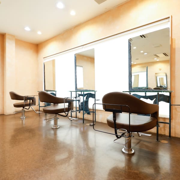 ダメージを気にせずオシャレヘアを楽しめる☆デザインカラーであなただけの髪色へ・・・♪♪|shumore feerique