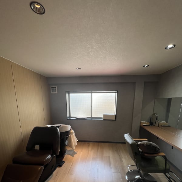 《好評♪♪》【カラー】オフィスでもプライベートでも自然に馴染む髪色に♪キレイに輝くカラーを☆彡|Li'a