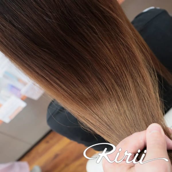 梅雨時期の必須、選べるメニュー 縮毛矯正orストレートパーマorケラリチューン|リリー美容室