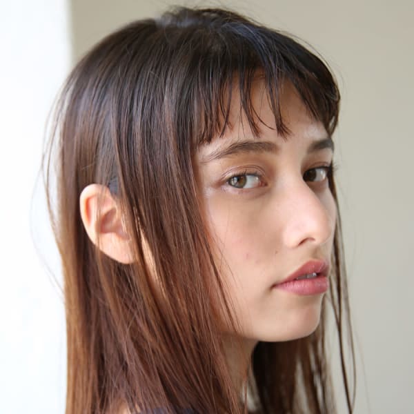 『ダメージレスでつやつやの髪に』化粧品指定の厳選されたよりダメージを抑えた縮毛矯正★|HAIR & MAKE EARTH 秋田新国道店