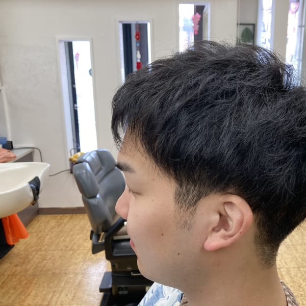 再現性・扱いやすさ◎爽やかスタイルやかっちりしすぎないスタイルが人気のカット☆☆|CUT CLUB 髪切虫