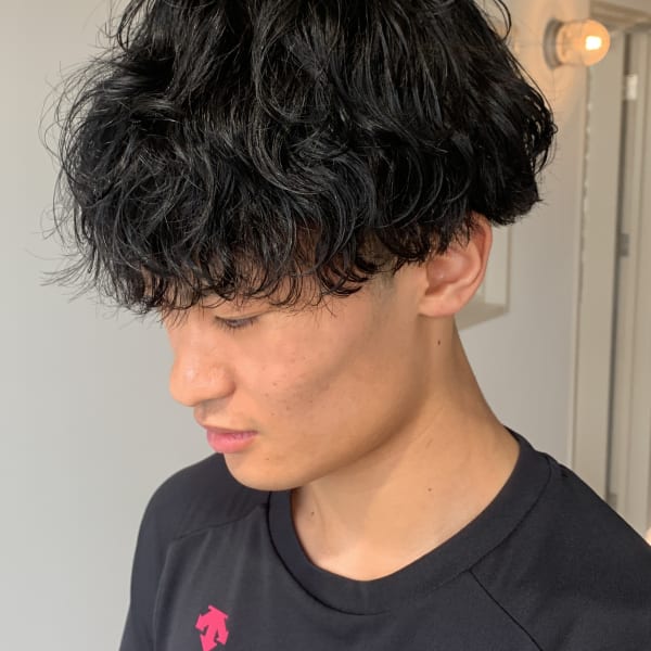 波巻きパーマ、波巻きスパイラルなどお任せください！！|【シェアサロン】stylist hiro