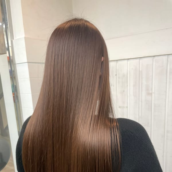 《秋田駅☆》*髪質改善?縮毛?酸性ストレート?*お悩みと癖に合わせて薬剤をCHOICE♪自然な質感へ|newi hair&treatment 秋田